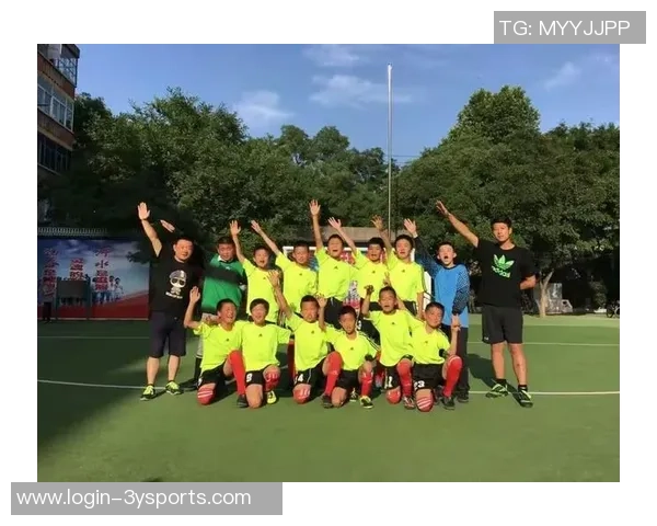 足球场上的梦想与奋斗:一部关于青春与激情的足球剧本创作之旅 足球场上的梦想与奋斗:一部关于青春与激情的足球剧本创作之旅